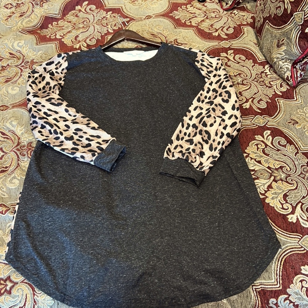 Amaryllis Casual Mid Length Dress - Size XL. Great Like-new Condition.
